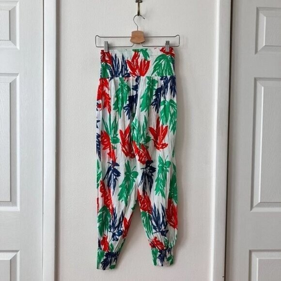 Place Nationale Saint Georges Top & Carcans Tropical Pant Set - Picture 13 of 13